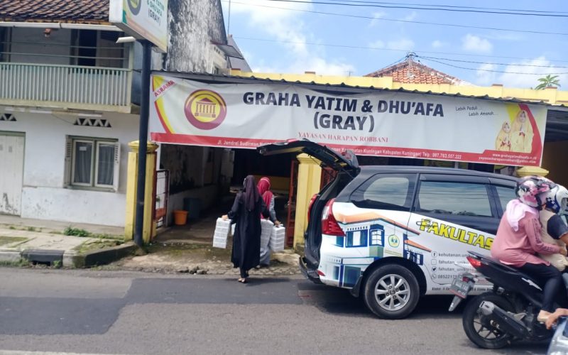 Fahutan Uniku Peduli Inisiasi Program Nasi Jumat Berkah