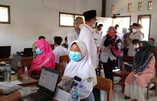 186 Santri Ponpes Nurul Muttaqien Indramayu Divaksin Tahap Pertama