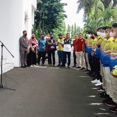 Bupati Acep Lepas Pesik U-17 Berangkat ke Bekasi