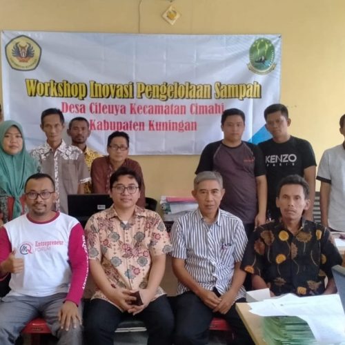 Dosen Uniku Yasir Maulana Gelar Workshop Inovasi Pengelolaan Sampah di Desa Cileuya