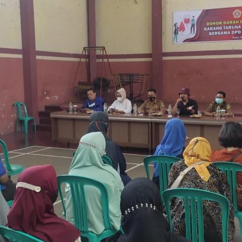 Sambut Ramadan, Karang Taruna Kelurahan Purwawinangun Gelar Baksos Donor Darah dan Pemeriksaan Mata