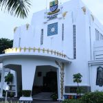 Menuju Mei Bulan Menggambar Nasional: Sekat Art Gallery Berkolaborasi dengan DISBUDPAR Kota Cirebon Menggelar Melukis Bollar di Depan Balai Kota