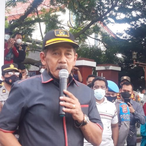 Hasil Negoisasi Alot, Pimpinan DPRD Kuningan Akhirnya Terima Audiensi dengan Mahasiswa