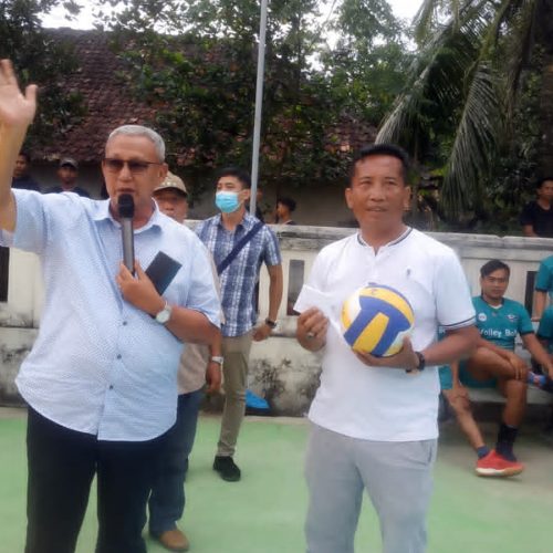 Kehadiran Bupati Kuningan di Laga Final Turnamen Bola Voli Disambut Meriah Masyarakat Desa Galaherang