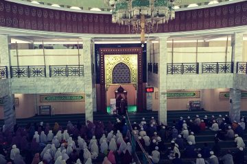 Dihadiri Bupati, Manaqiban Akbar di Masjid Agung Syiarul Islam Dipenuhi Jamaah