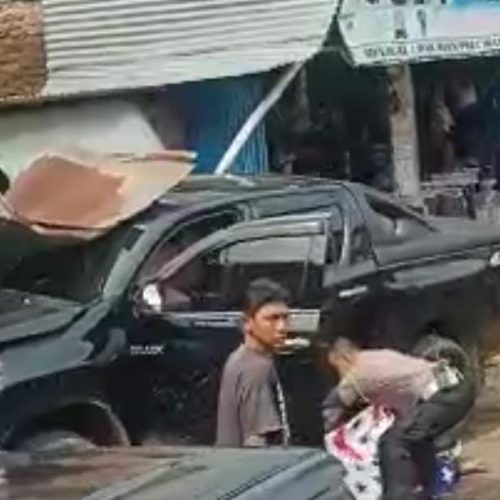 Mobil Dinas Bupati Kuningan Hantam Motor dan Warung, 3 Orang Tewas