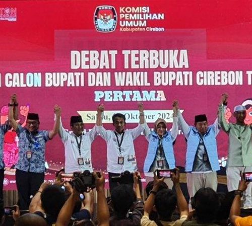 Tampil Prima di Debat Terbuka Perdana, Paslon Nomor Urut 1 Rahmat-Imam Siap Kerja Nyata Bangun Pemerataan Ekonomi dan SDM Unggul di Cirebon